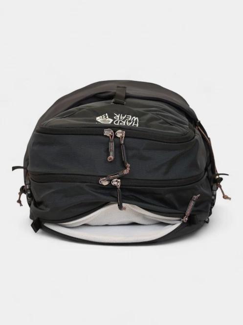 Mountain Hardwear Field Day 28L Backpack férfi túrahátizsák fekete színben 4